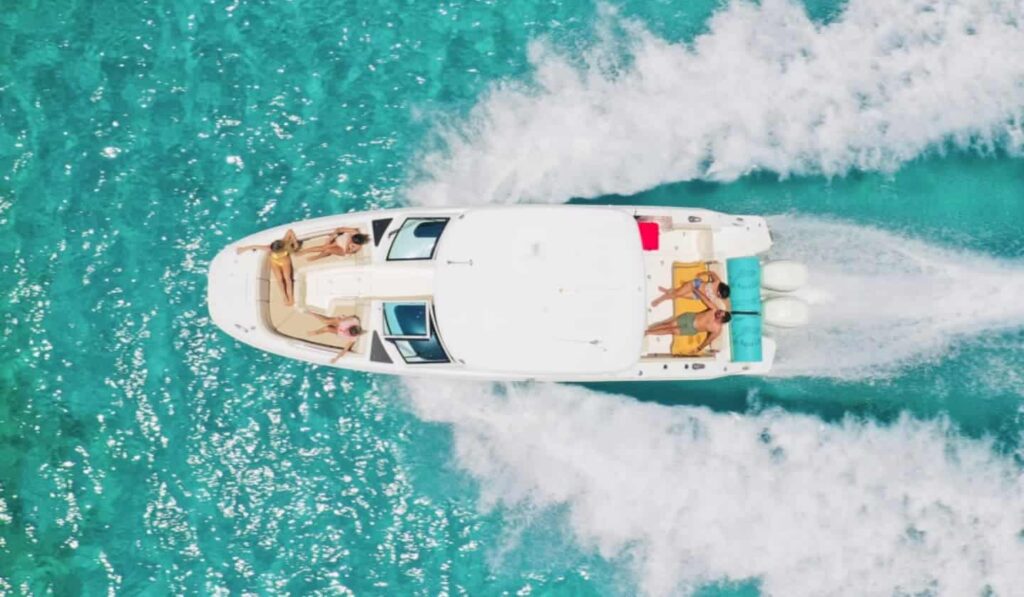 Boston Whaler 32 ft